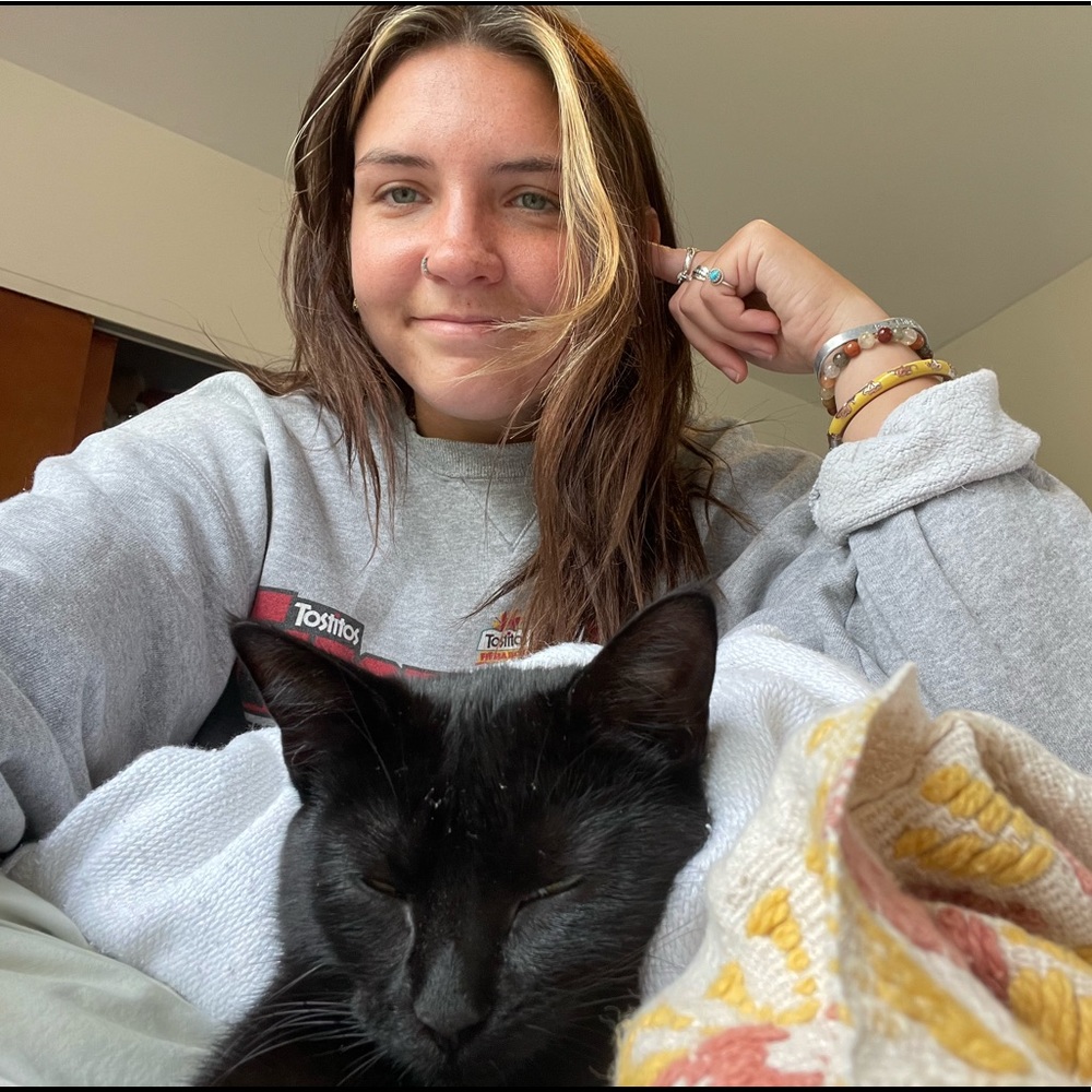 Meet your Posher, Olivia